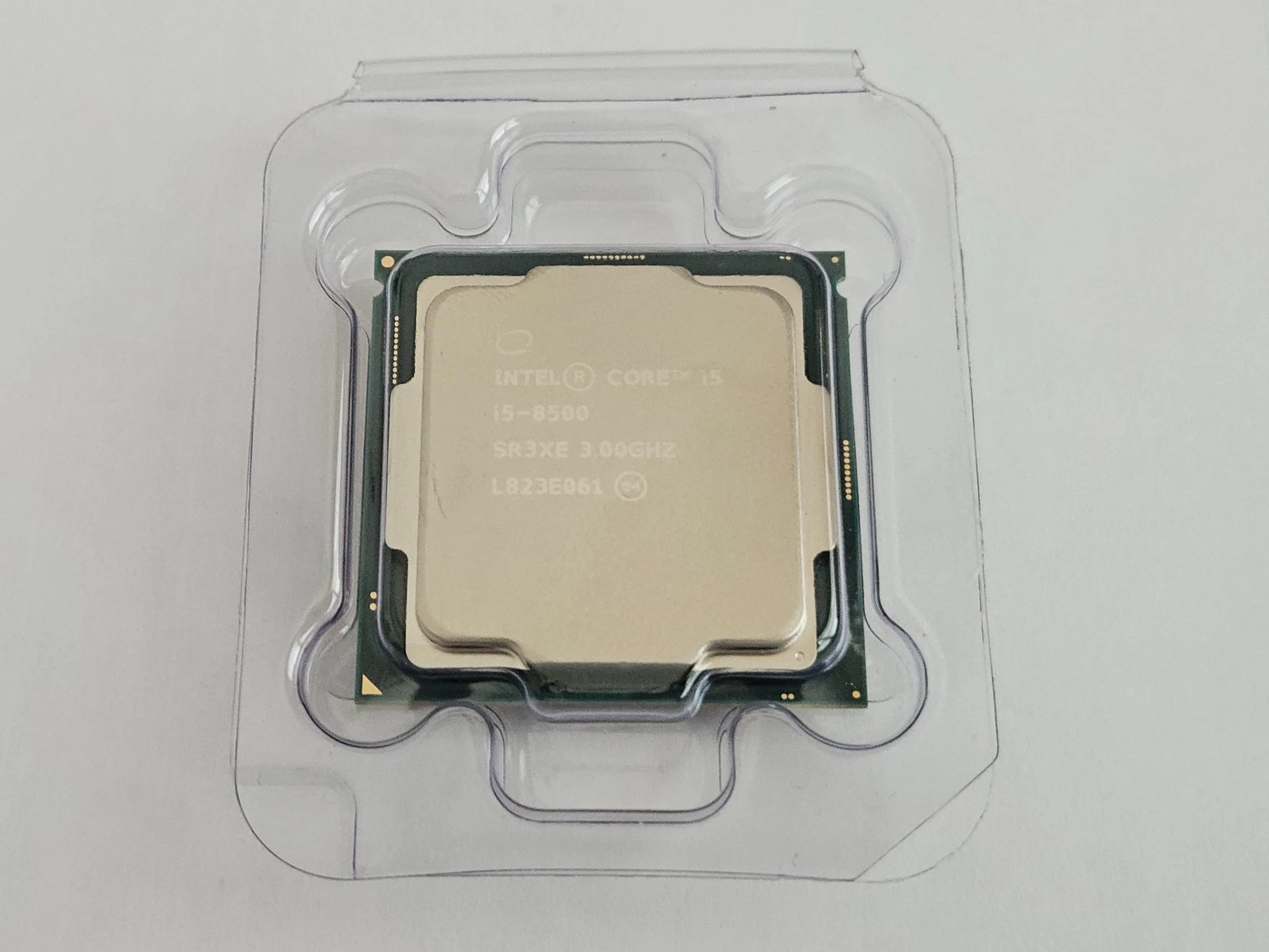 Intel Core i5-8500 6 Núcleos 3.00 GHz (Turbo 4.10 GHz)